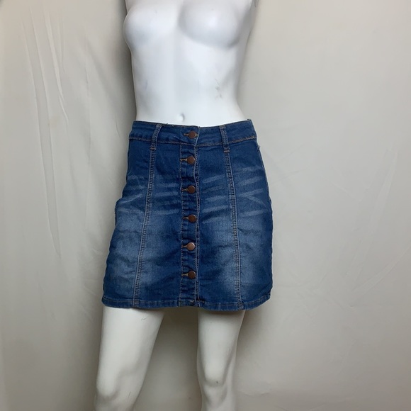Roma Studio | Denim Button Skirt Size L - Picture 2 of 5
